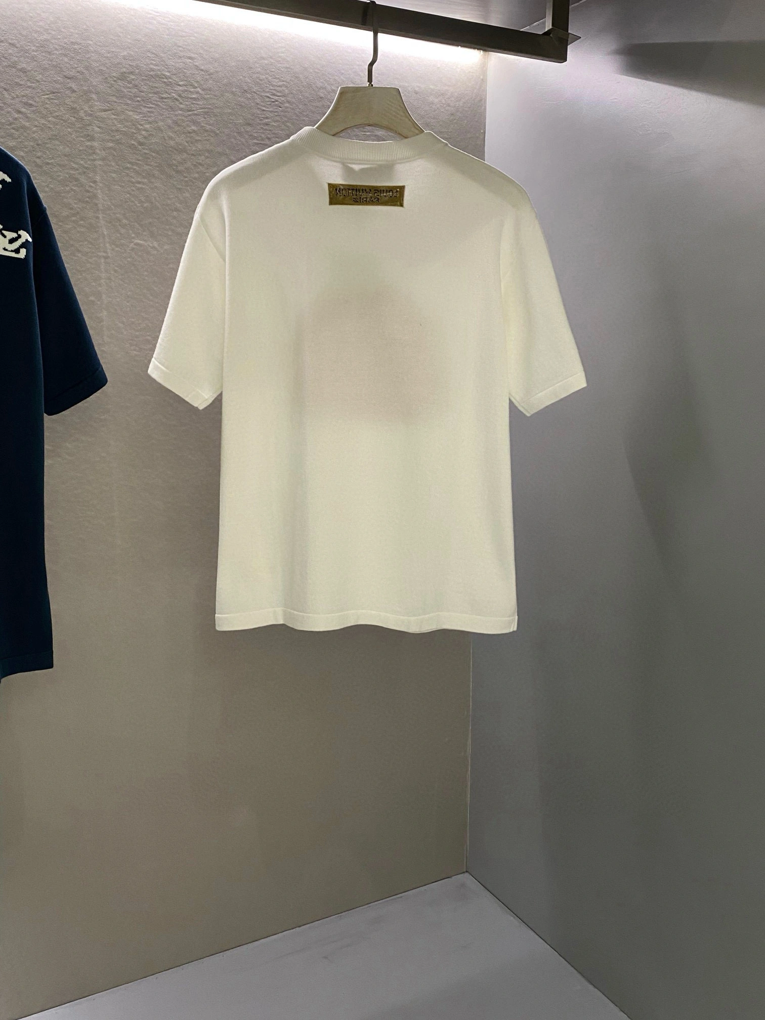 &WG.luxury--- oversized item: D-F361D1685